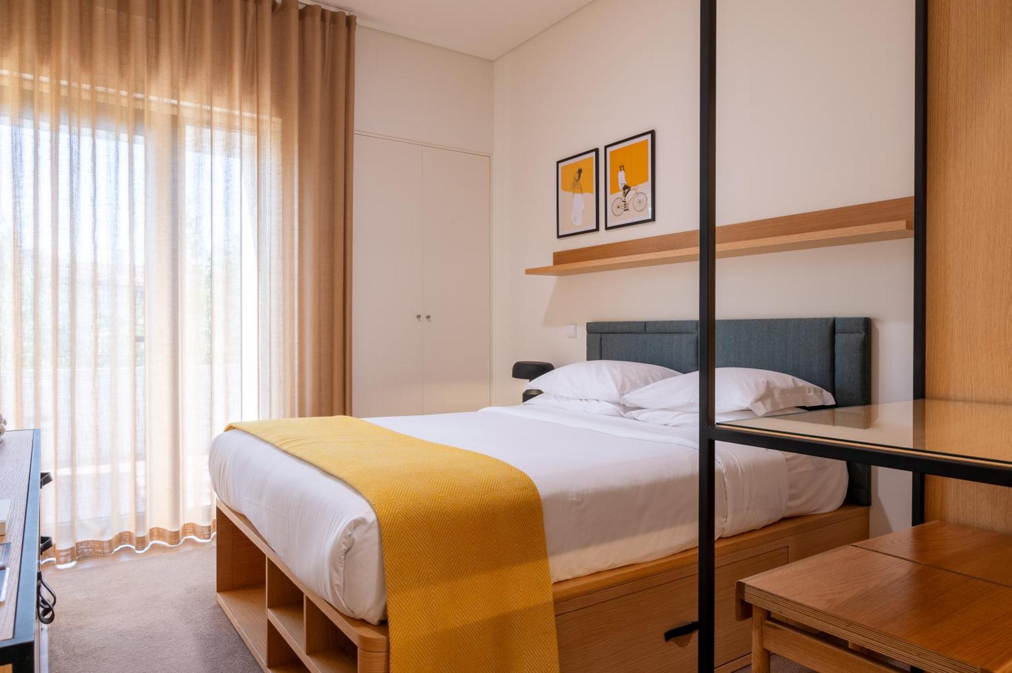 Bfresh Hotel - Padel, Pool & Fitness - Adults Only Порту Экстерьер фото