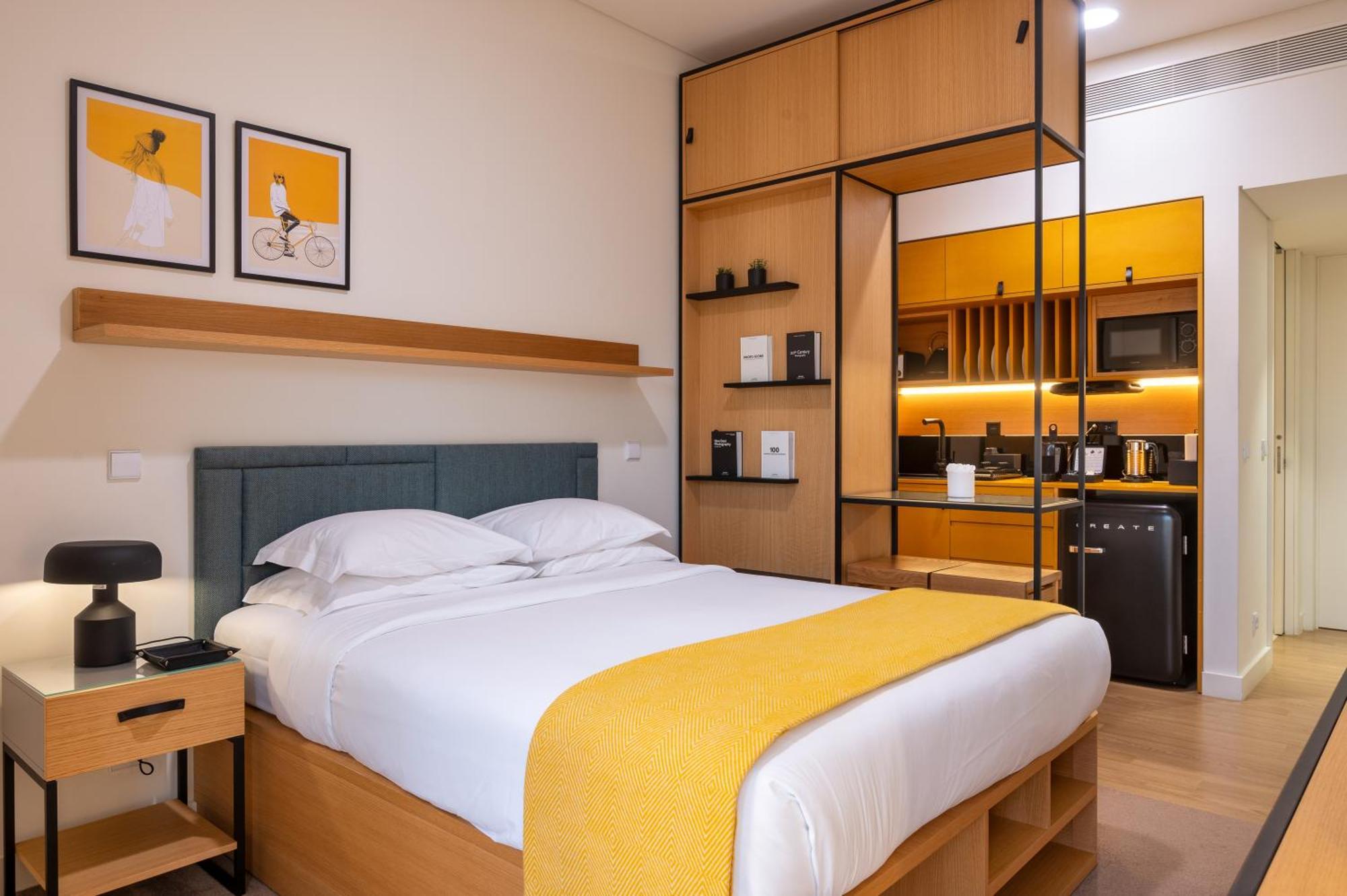 Bfresh Hotel - Padel, Pool & Fitness - Adults Only Порту Экстерьер фото